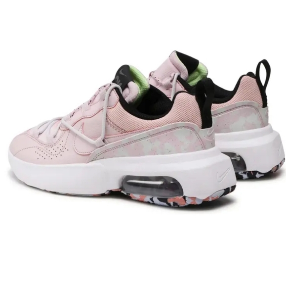 Nike Women's Air Max - Picture 4 of 16